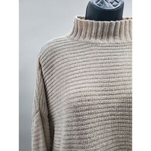 Forever 21 Super Soft‎ Women's Sweater Beige Size Large *Hole* See Details
